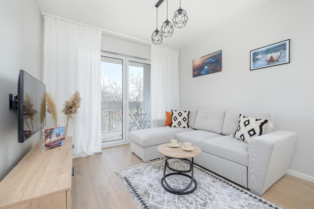Bright Apartment Park Lotnikow Near Tauron Arena Krakow By Noclegi Renters エクステリア 写真
