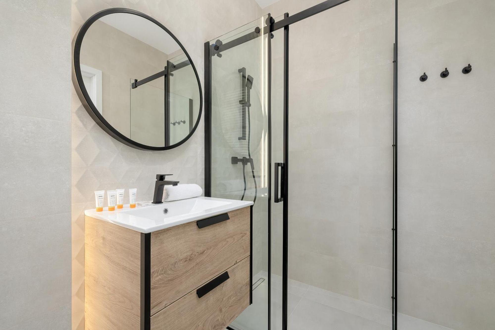 Bright Apartment Park Lotnikow Near Tauron Arena Krakow By Noclegi Renters エクステリア 写真